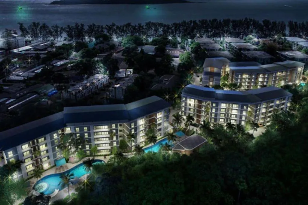 Image of Beach front Everyting U Need Walking Distance c140