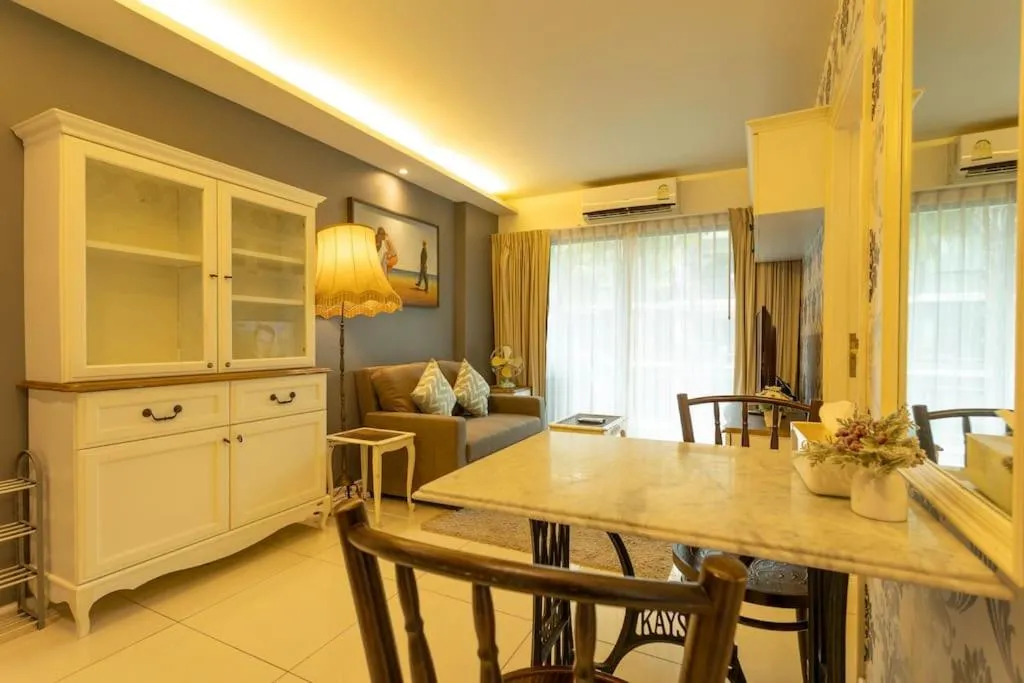 Image 2 of Beach front Everyting U Need Walking Distance c140