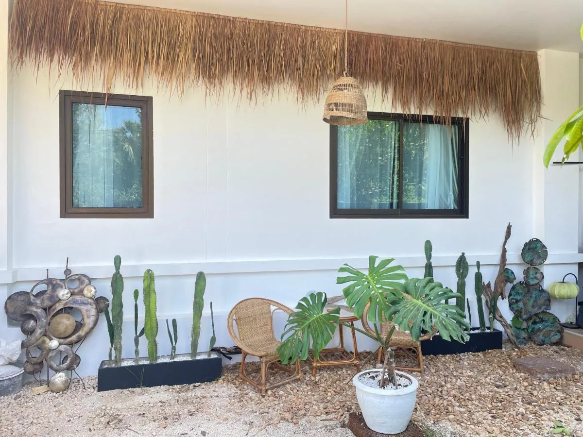 Image 1 of Beachfront pool villa