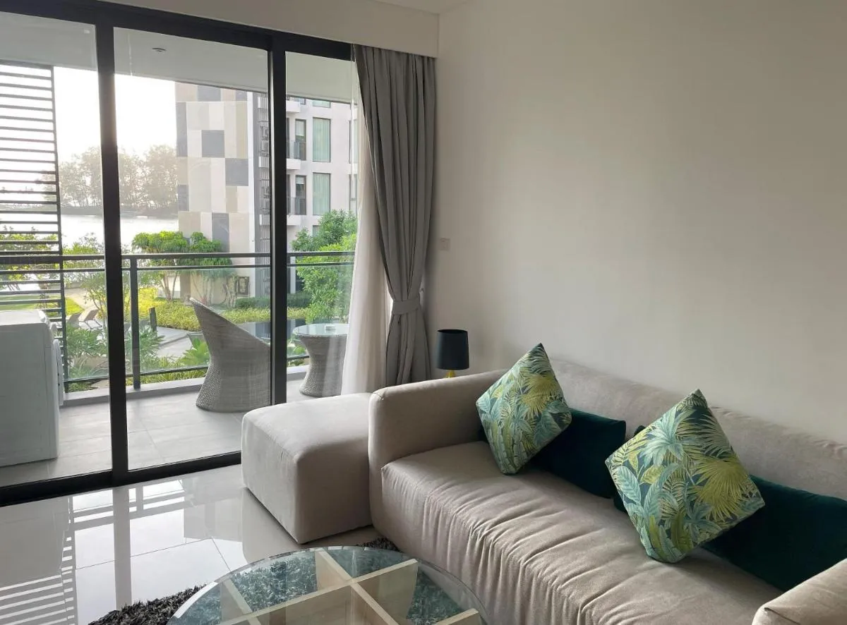 Image 5 of Best location in Laguna-modern apartment at Cassia