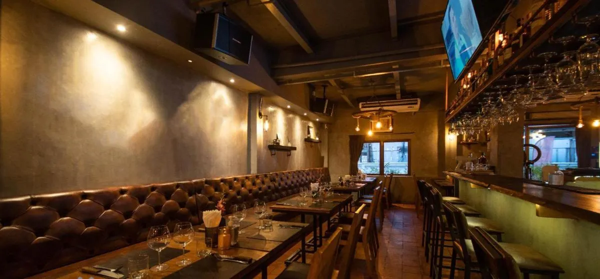 Image 2 of Big Boys’ Bed & Burger – Patong Beach