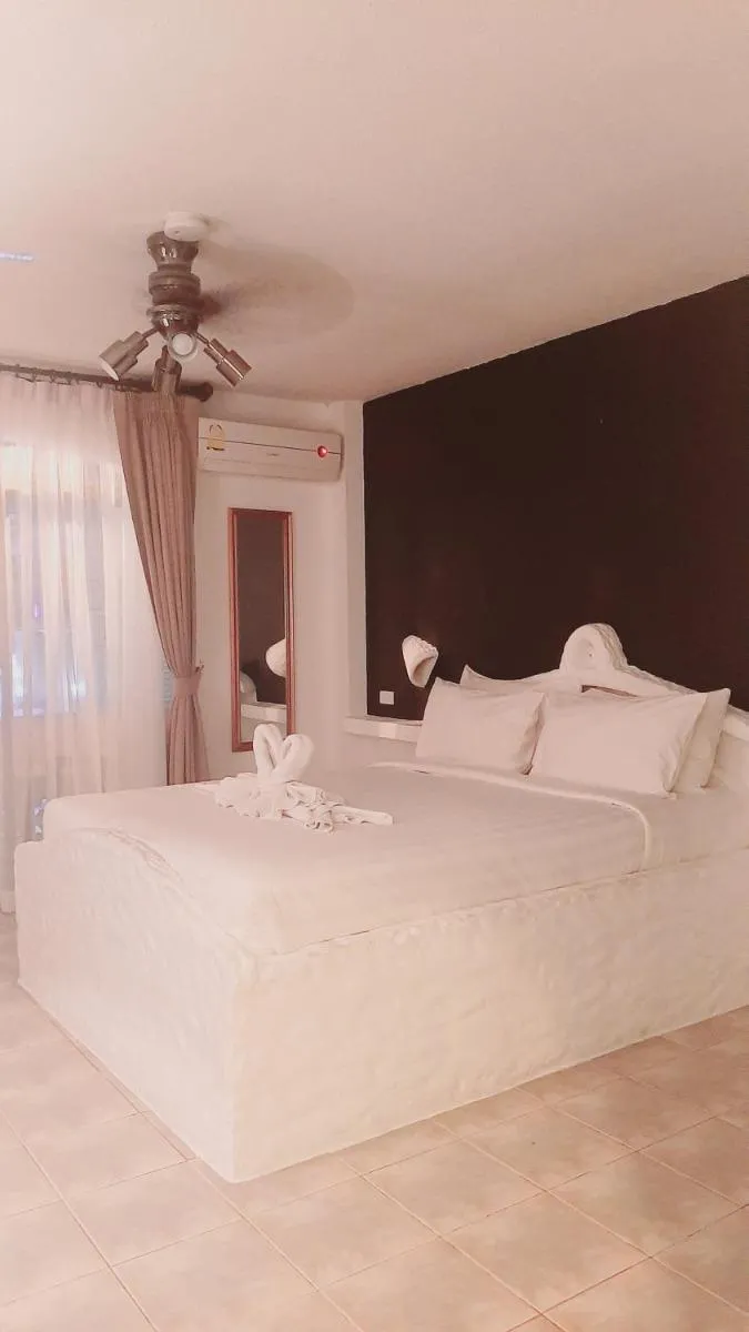 Image 6 of Big Boys’ Bed & Burger – Patong Beach