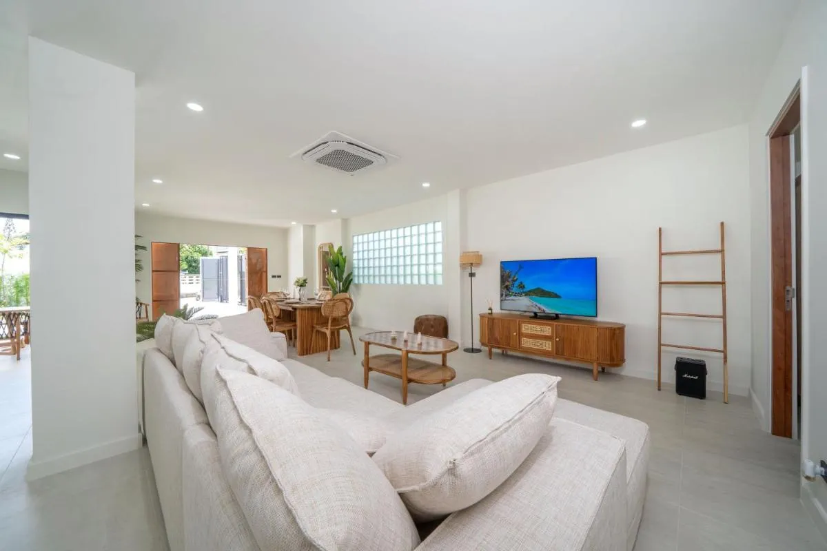 Image 2 of Brand New 4BR Balinese Style Pool Villa Kaia just 5 min drive from NaiHarn Beach