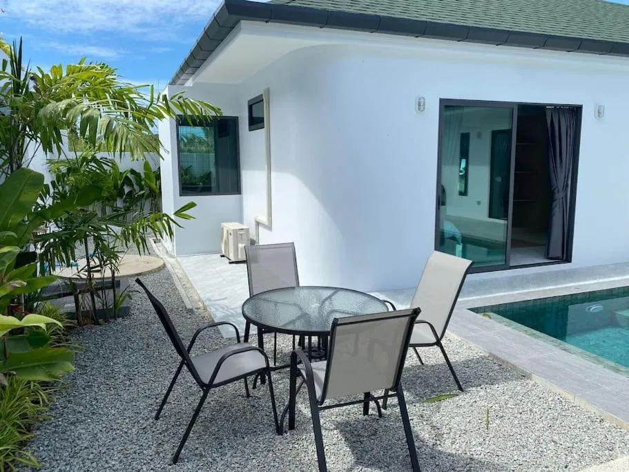 Image of Brand New Great Location Jacuzzi v108