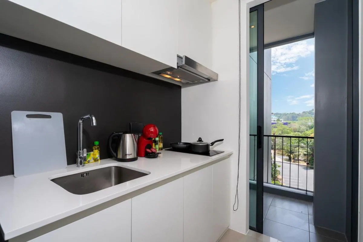 Image 4 of Central Hill View Condo B920 B with Prime Location