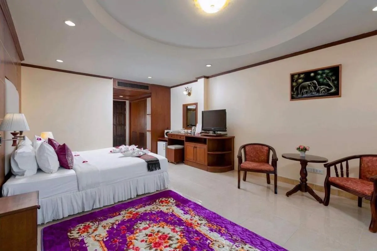 Image 2 of Centre Point Nanai