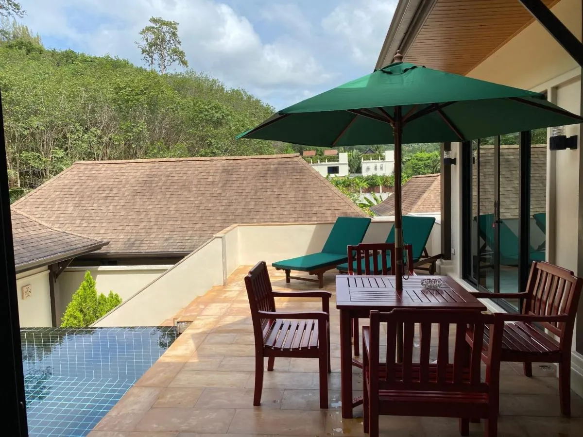 Image 2 of Cocktail Palm Villa