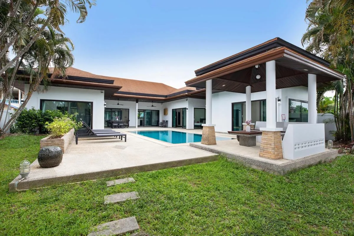 Image 1 of Cozy 3BR Villa White Cove with Private Pool