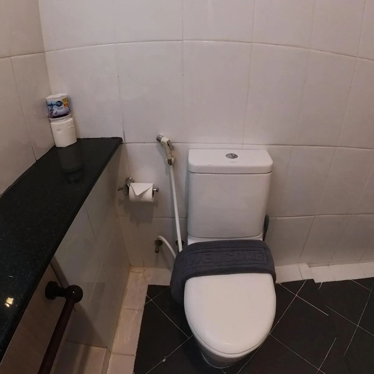 Image 4 of Dee Apartments