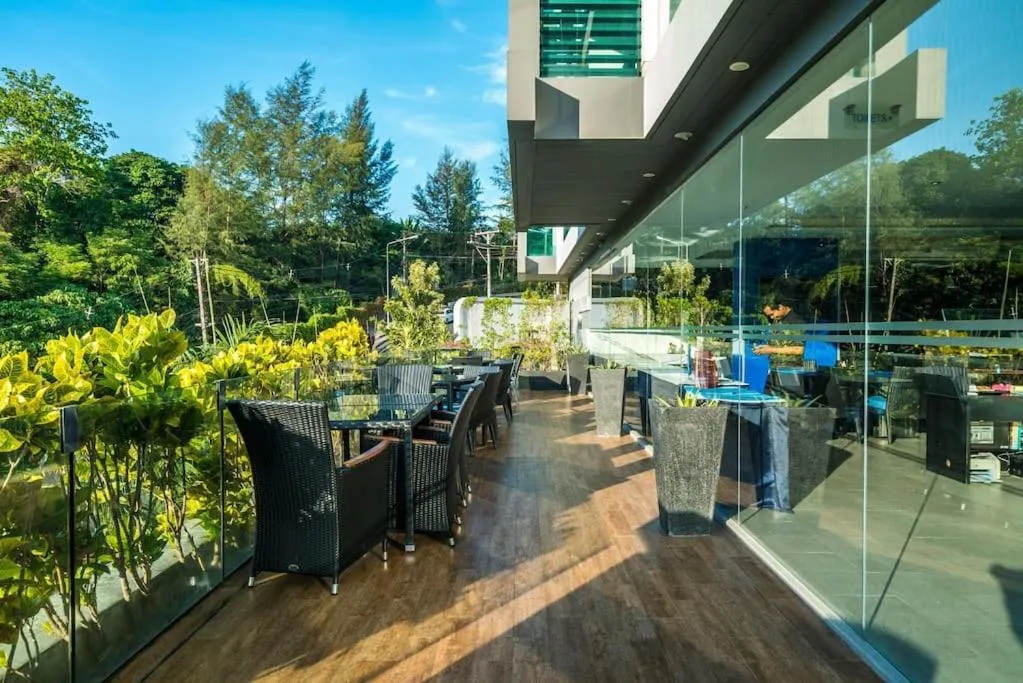 Image 4 of Direct pool access studio Twin Sands by Lofty