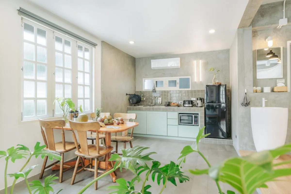 Image 2 of Dokdin’s Family