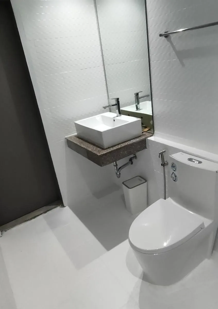 Image 4 of Doze Patong