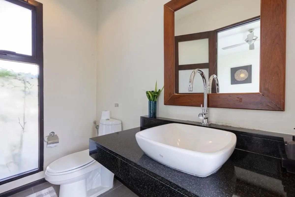 Image 6 of Foxtail Palm Villa