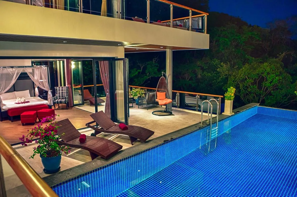 Image 4 of Fully Serviced Grand Villa Luxury Time Phuket