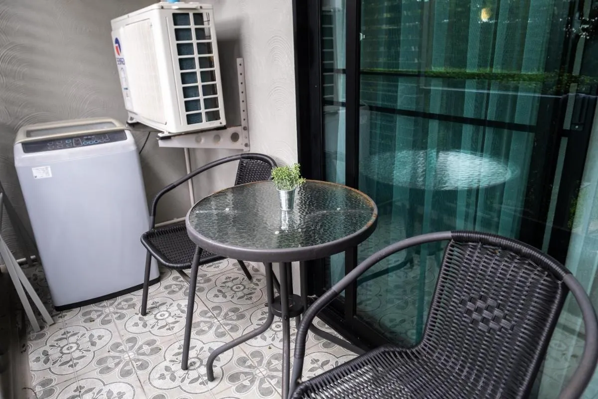 Image 1 of G14 SuperKingSizeBed 1этаж тихая сторона