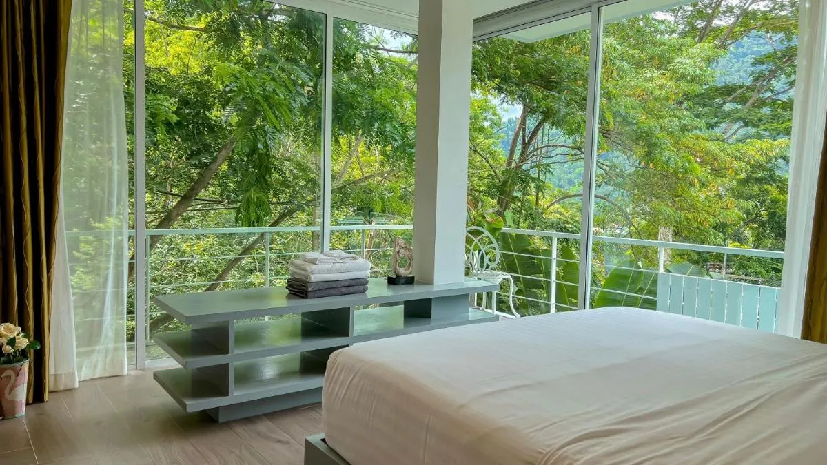 Image 1 of Great view in 81sqm top floor space in Kamala