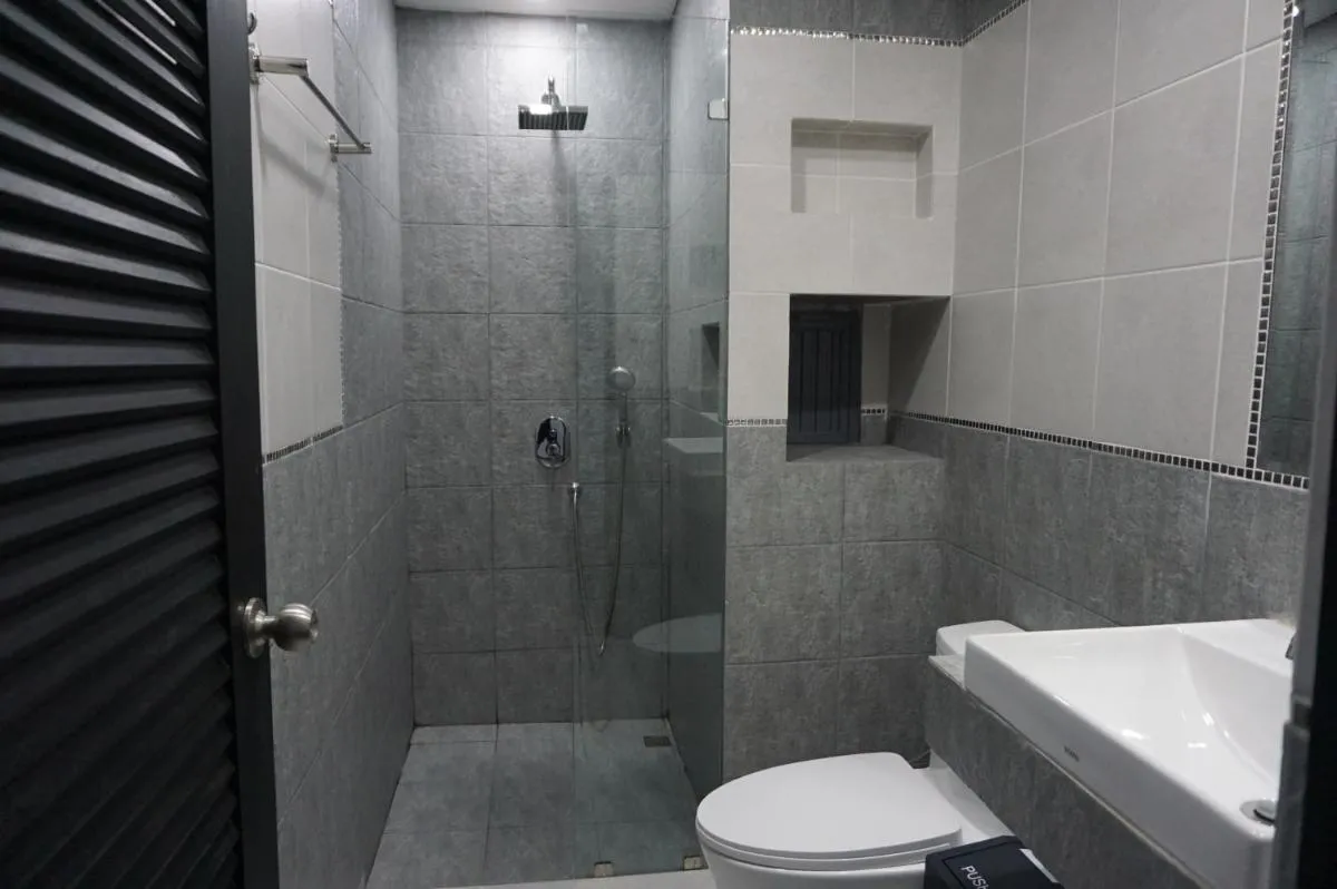 Image 6 of Heaven Apartments