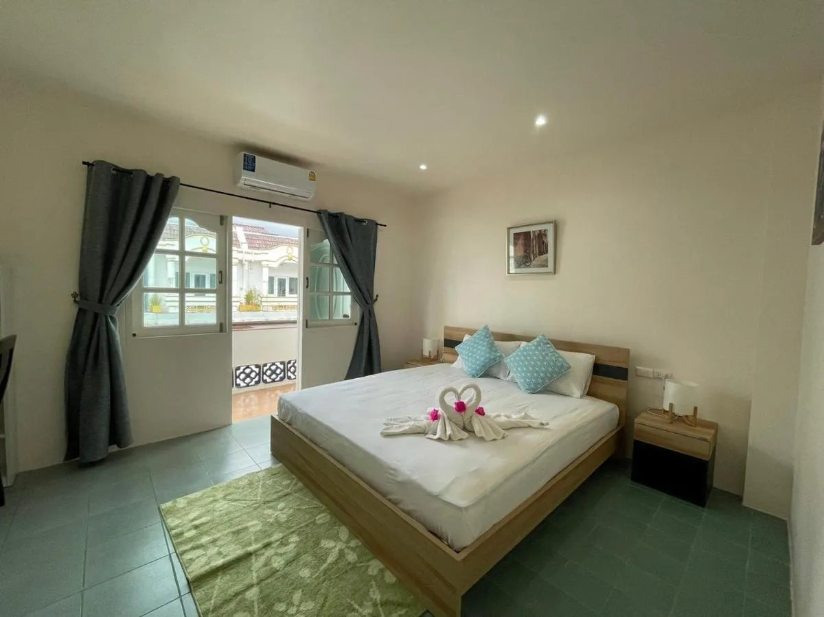 Image 5 of Inn Dulgence