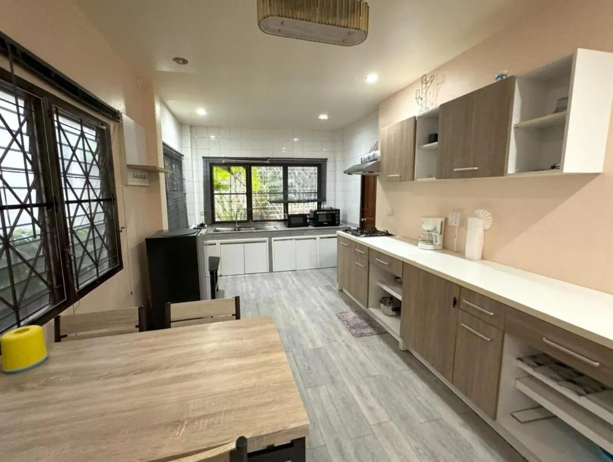 Image 3 of Kamala beach house 100m to the beach