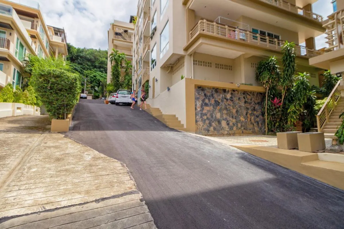 Image 3 of Karon View Apartments