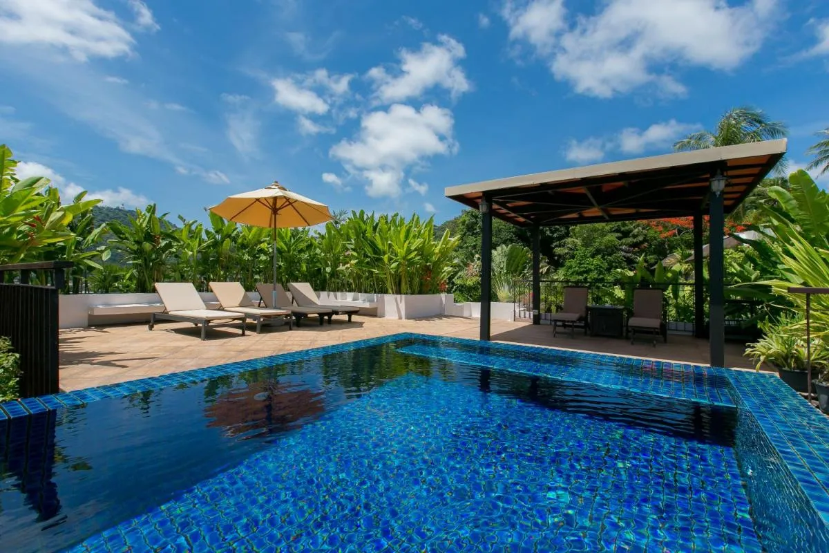 Image 2 of Kata Gardens Penthouse sea view 4C