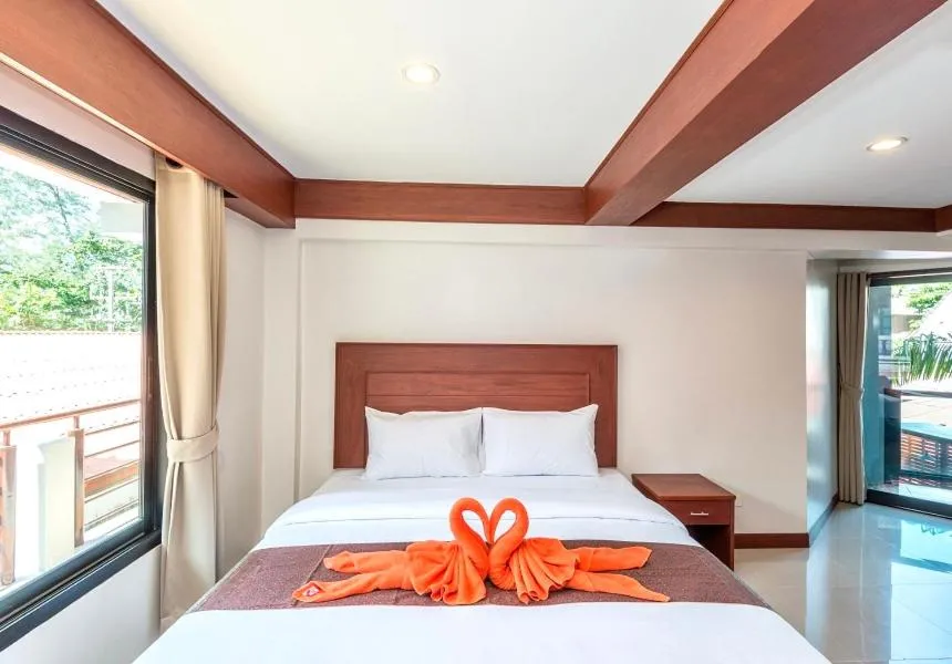 Image 2 of Kata Noi Bay Inn