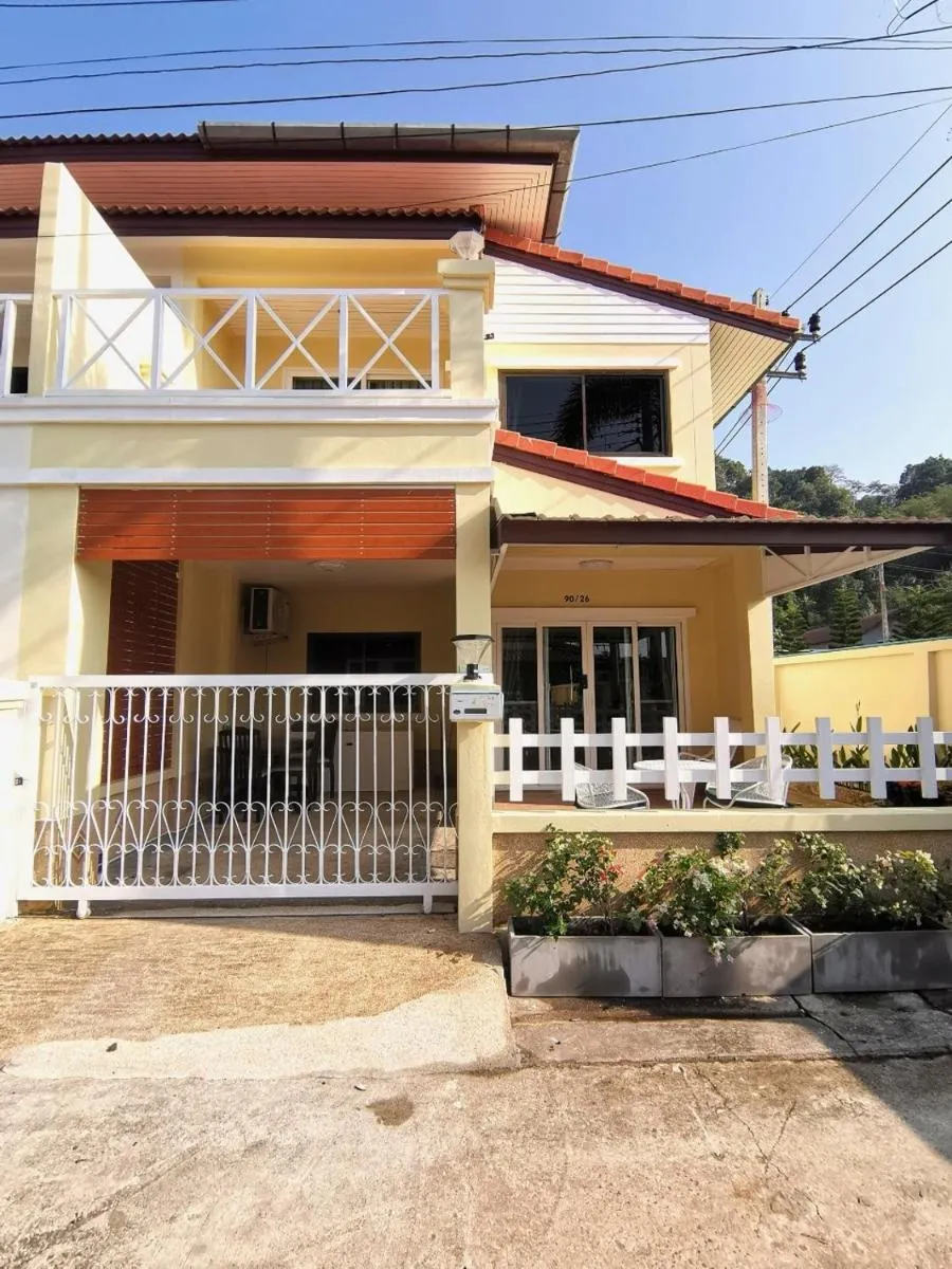 Image 3 of Kata beach townhouse