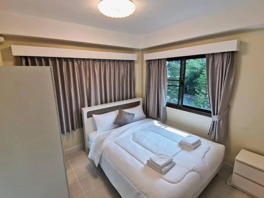 Image 2 of Kata beach townhouse