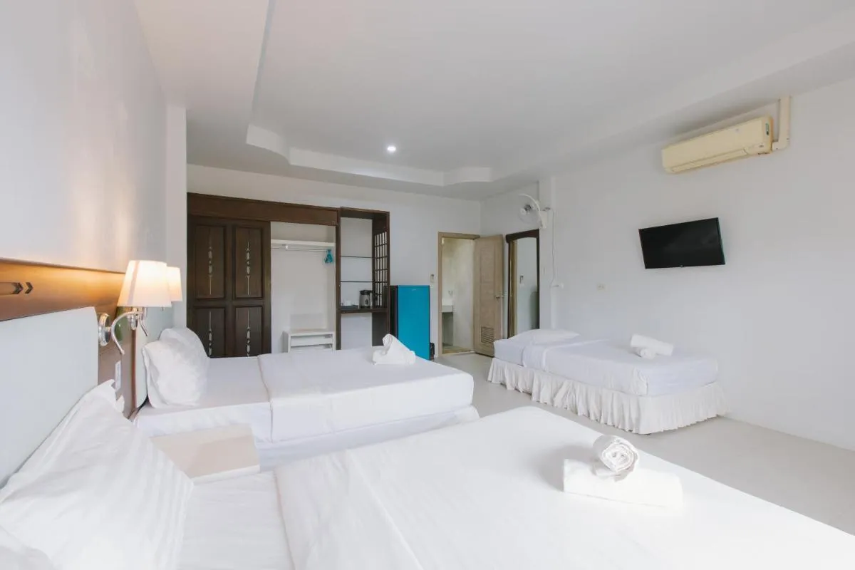 Image 2 of Kataonsea bungalows