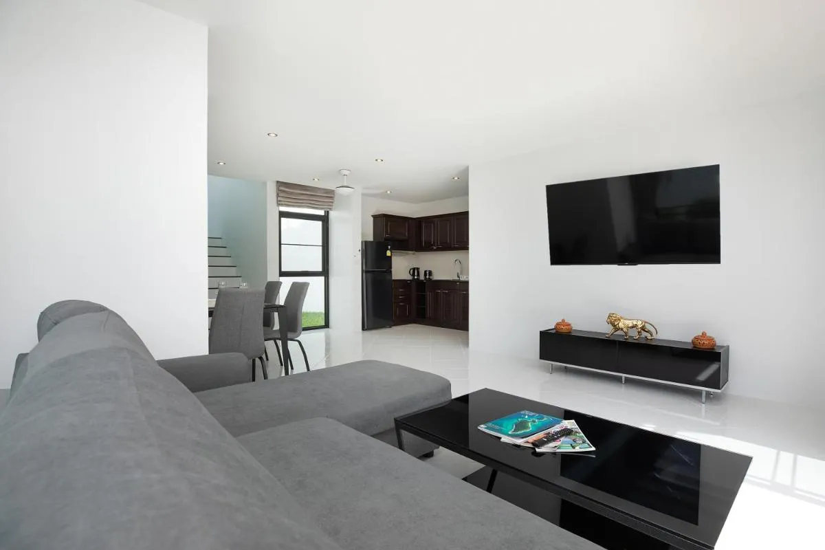 Image 5 of King Size Sea View Villa with Plunge Pool Sleeps 6