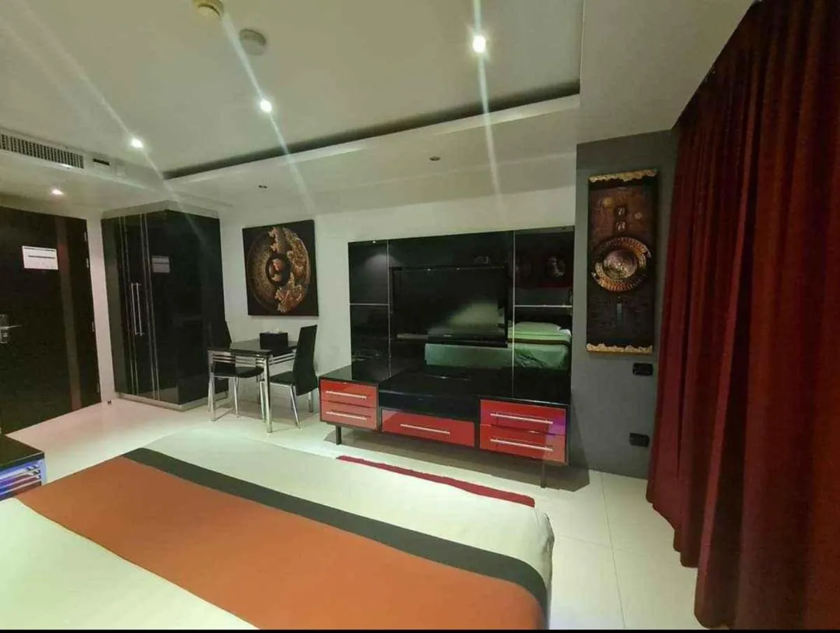 Image 5 of L2 Promotion, Modern Apartment In Bangla Road Patong Beach With Private Jacuzzi & Roof Top Pool