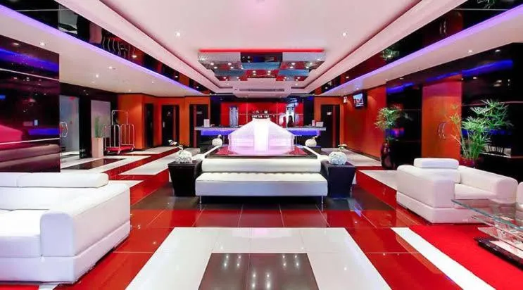 Image 6 of L8 Promotion 1 Bedroom Apartment In Bangla Road Patong Beach With Private Jacuzzi & Roof Top Pool