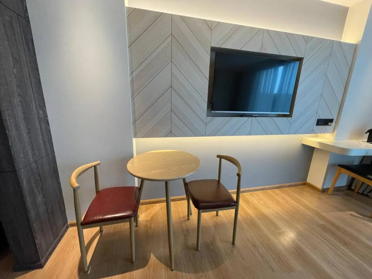 Image 5 of La Vita beachside apartment S2507 by IBG Property