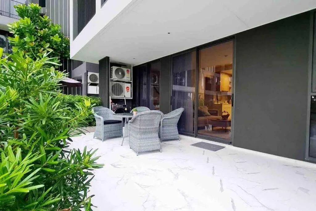 Image 2 of Laguna Skypark, 2 bedrooms & large terrace with golf view