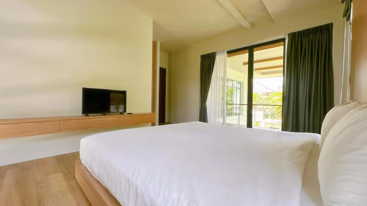 Image 4 of Laguna Villa