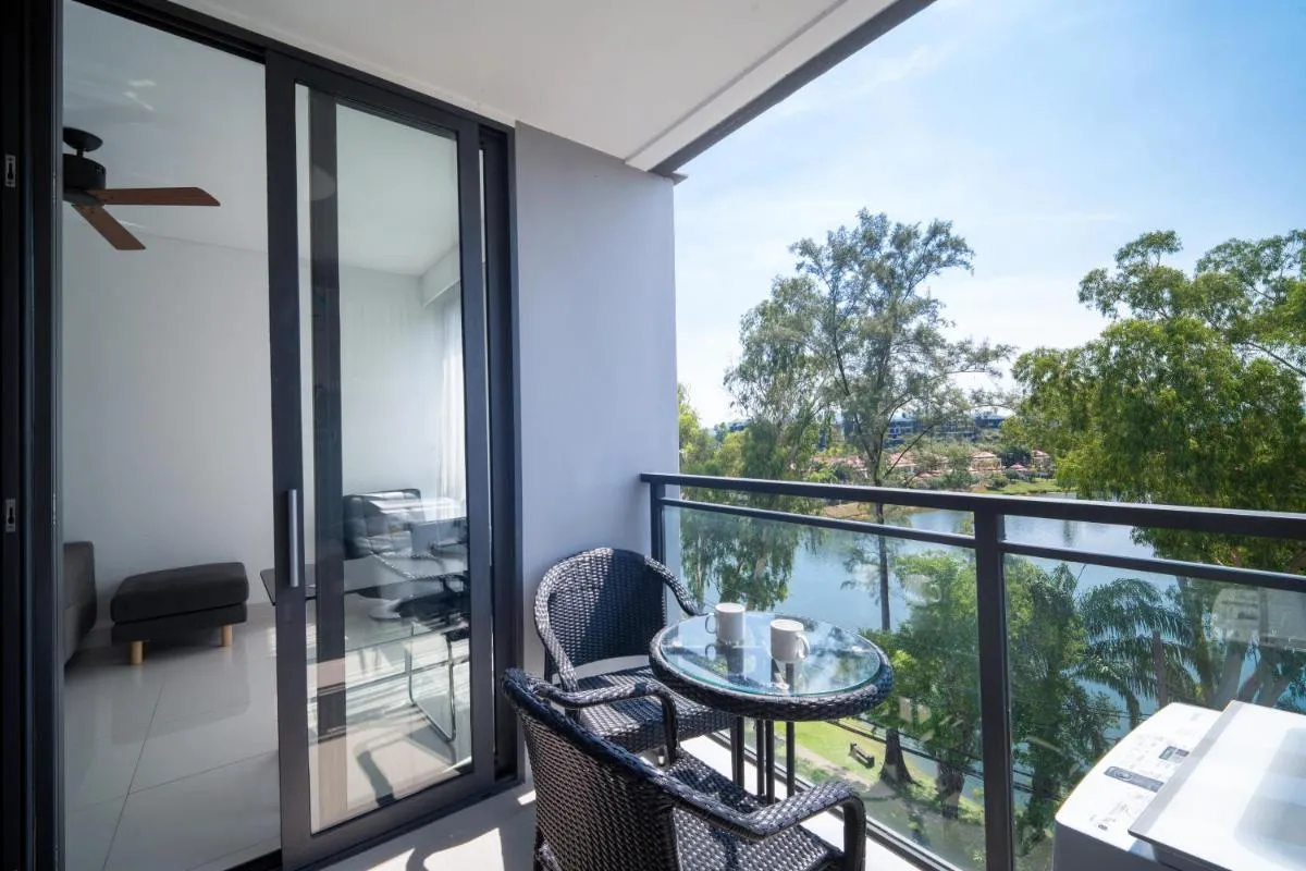 Image 3 of Laguna cassia residences