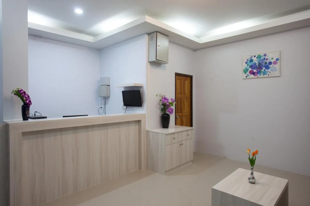 Image 4 of Lin House