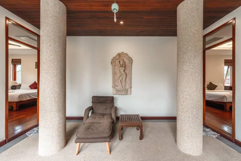 Image 6 of Luxurious 5-Bedroom , 24 hour security , jacuzzi ! V45