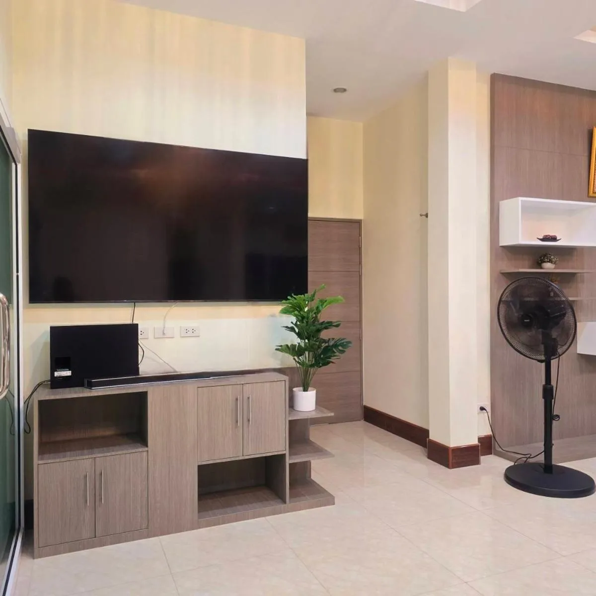 Image 5 of Luxury Pool Villa 5 mins to Phuket Old Town