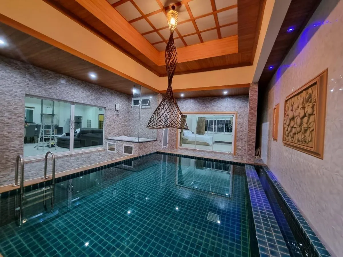 Image 2 of Luxury Pool Villa 5 mins to Phuket Old Town