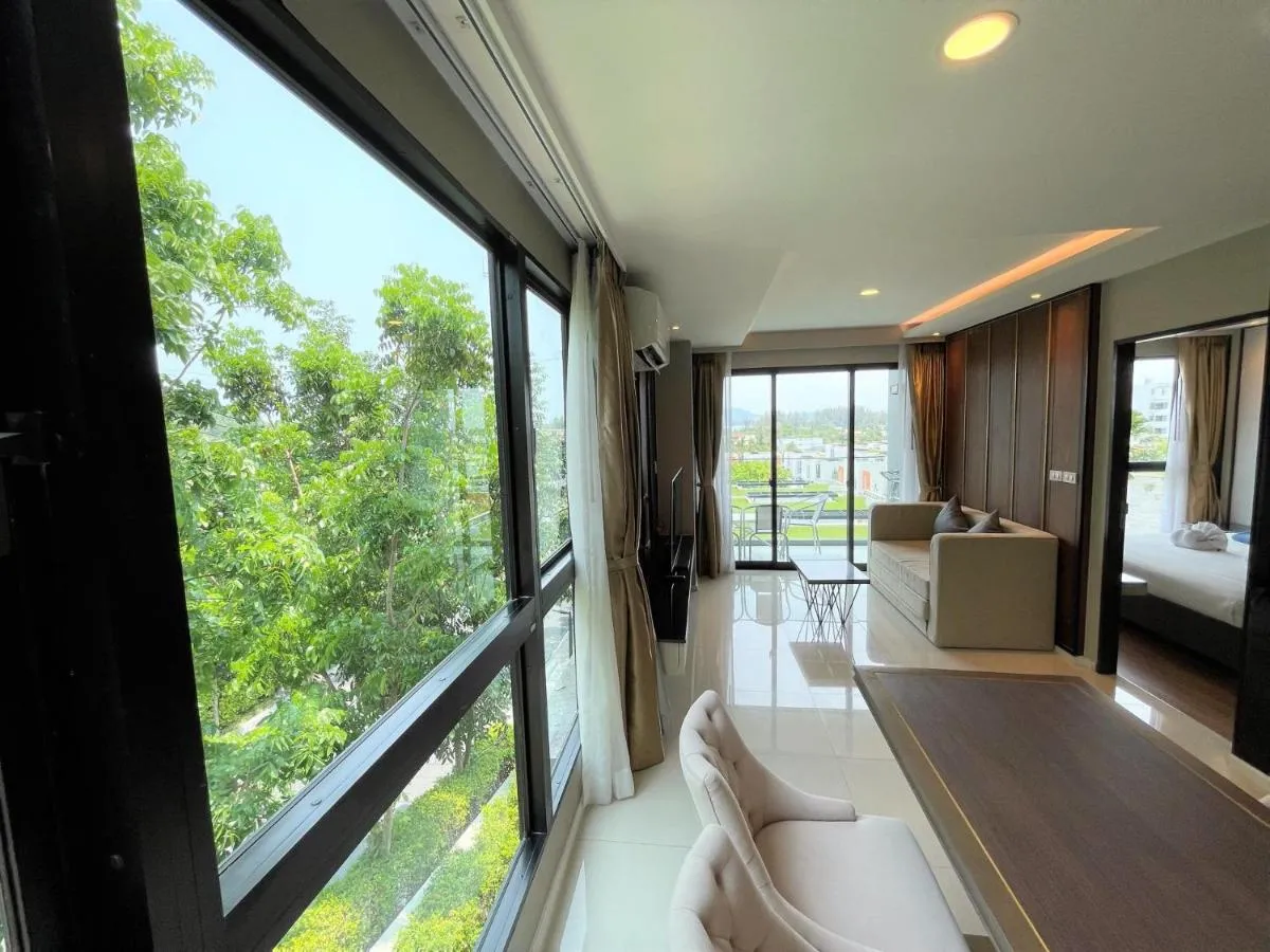 Image 4 of Luxury sea view apartment at Panora by Lofty