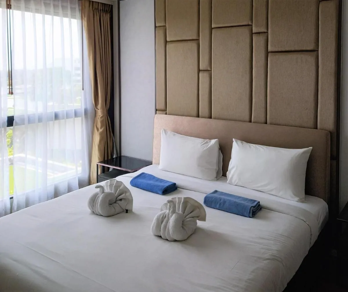 Image 6 of Luxury sea view apartment at Panora by Lofty