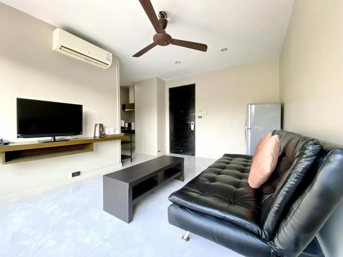 Image 2 of Mamatel boutique