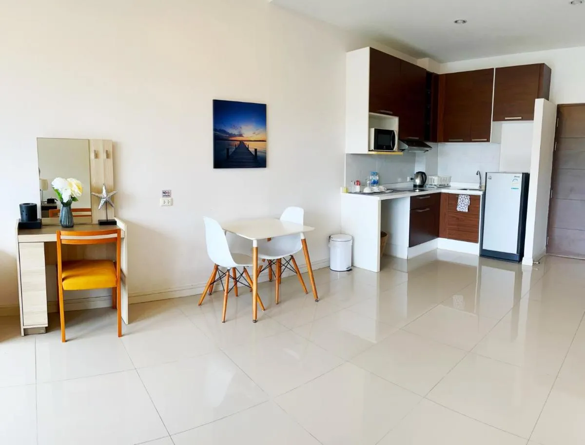 Image 1 of Mountain View Apartment