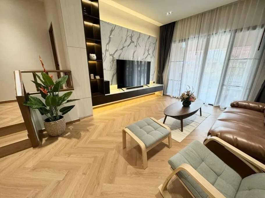 Image of Naka Central Happy Home in Phuket city