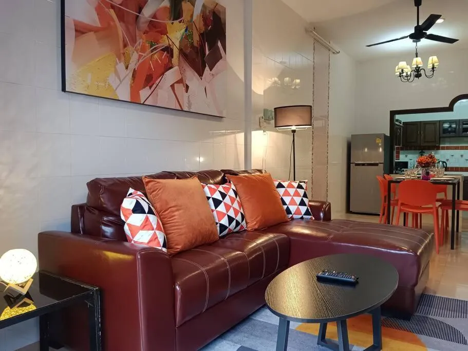 Image of Naka Tangerine Holiday Home by Bcare