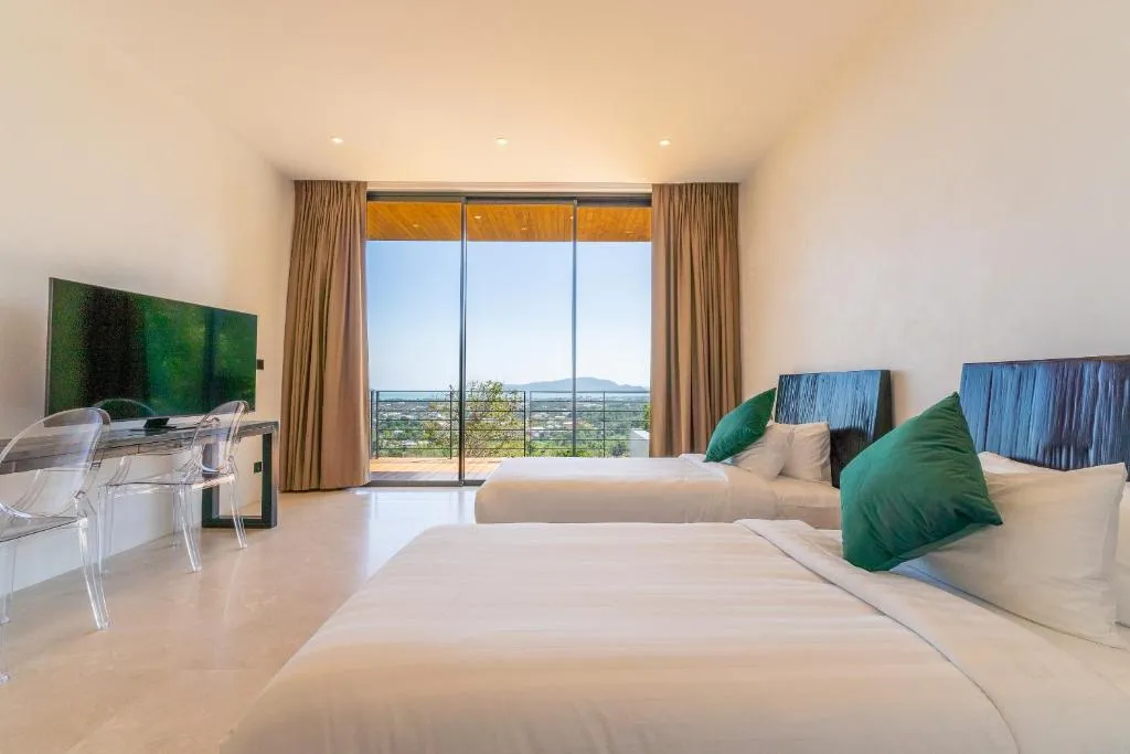 Image of Newly-Built 5BR Hilltop Pool Villa with Panoramic Chalong Bay Views – Villa Maan Ingfah