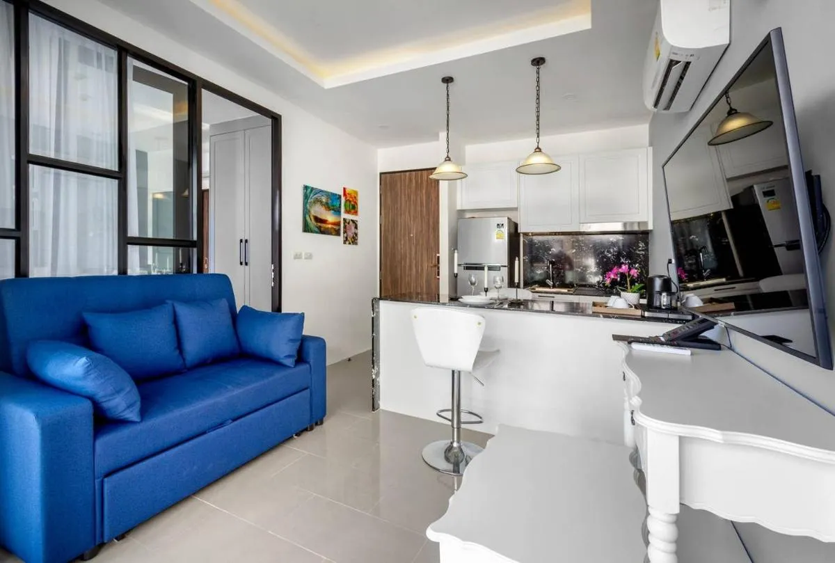 Image 2 of PALMYRAH SURIN, MODERN 1BR with Terrace, 150 meters to Surin Beach