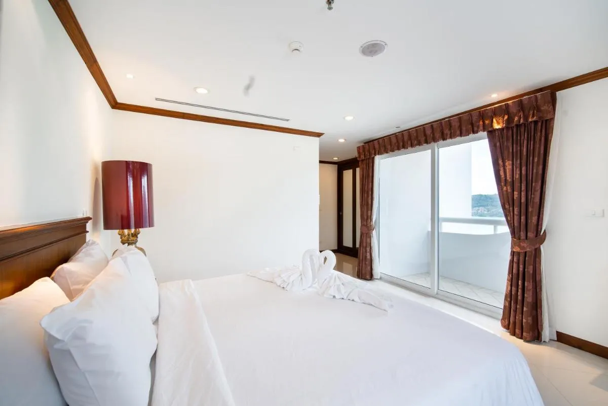 Image 3 of Patong Tower Duplex Seaview 4BR-2901