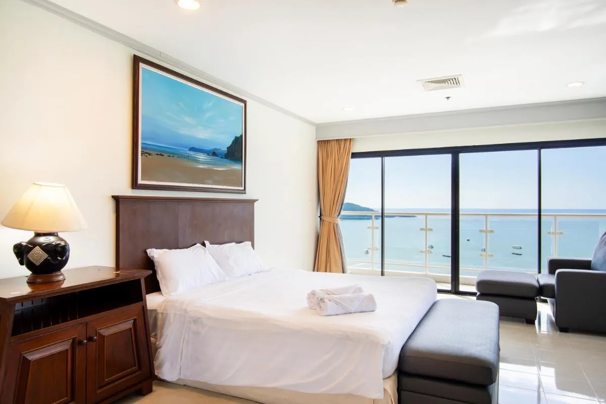 Image 6 of Patong Tower Superior Seaview 3BR-2401